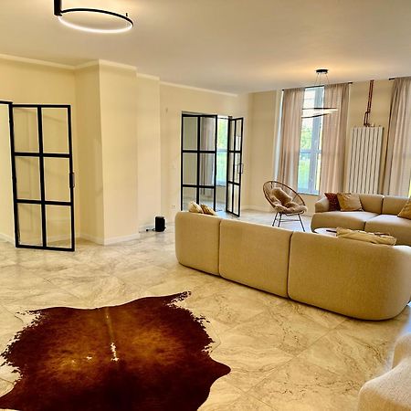 Sanierte 5 Zimmer Luxus Standard Apartment Auf 350Qm ハンブルク エクステリア 写真