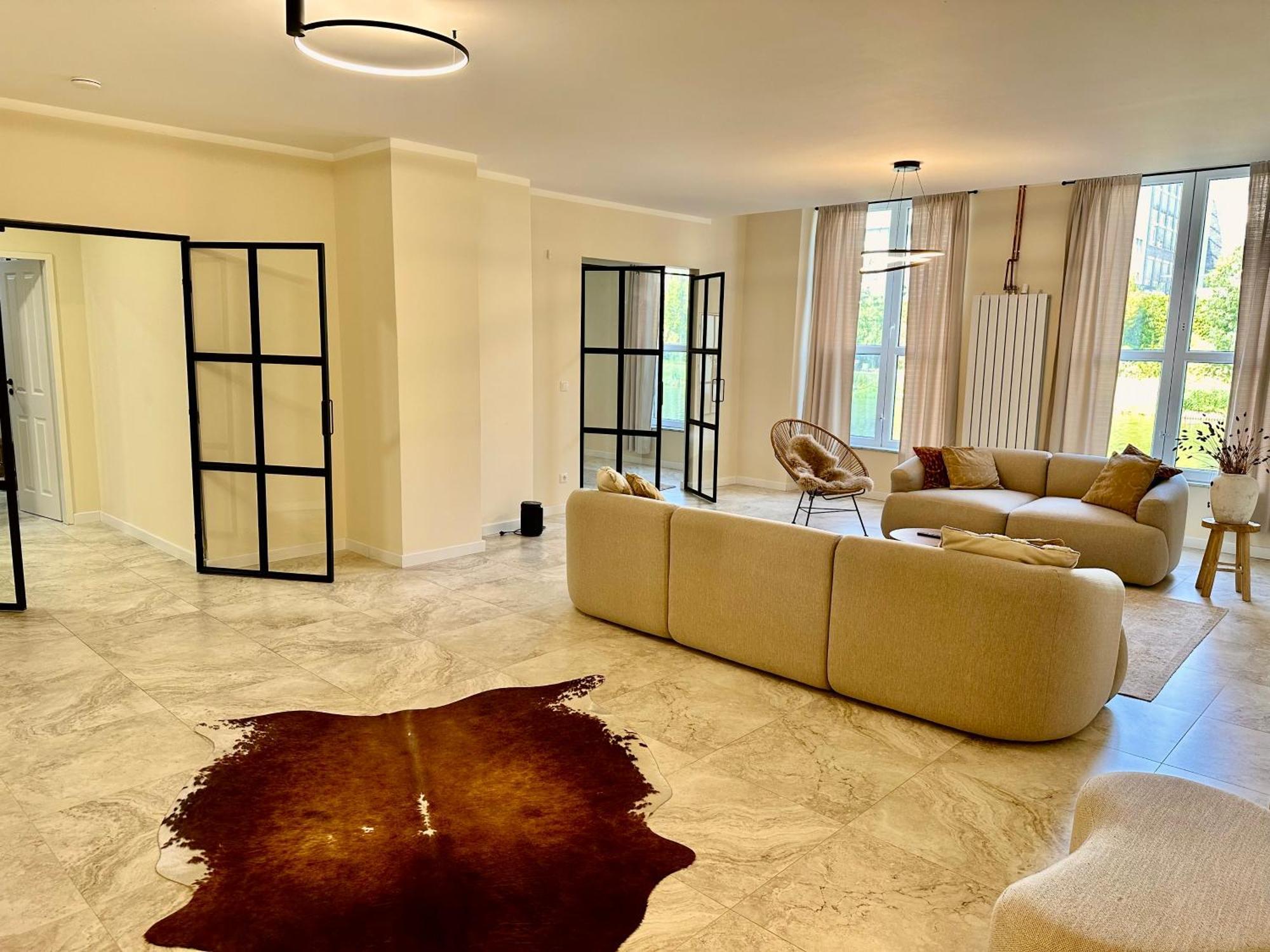 Sanierte 5 Zimmer Luxus Standard Apartment Auf 350Qm ハンブルク エクステリア 写真