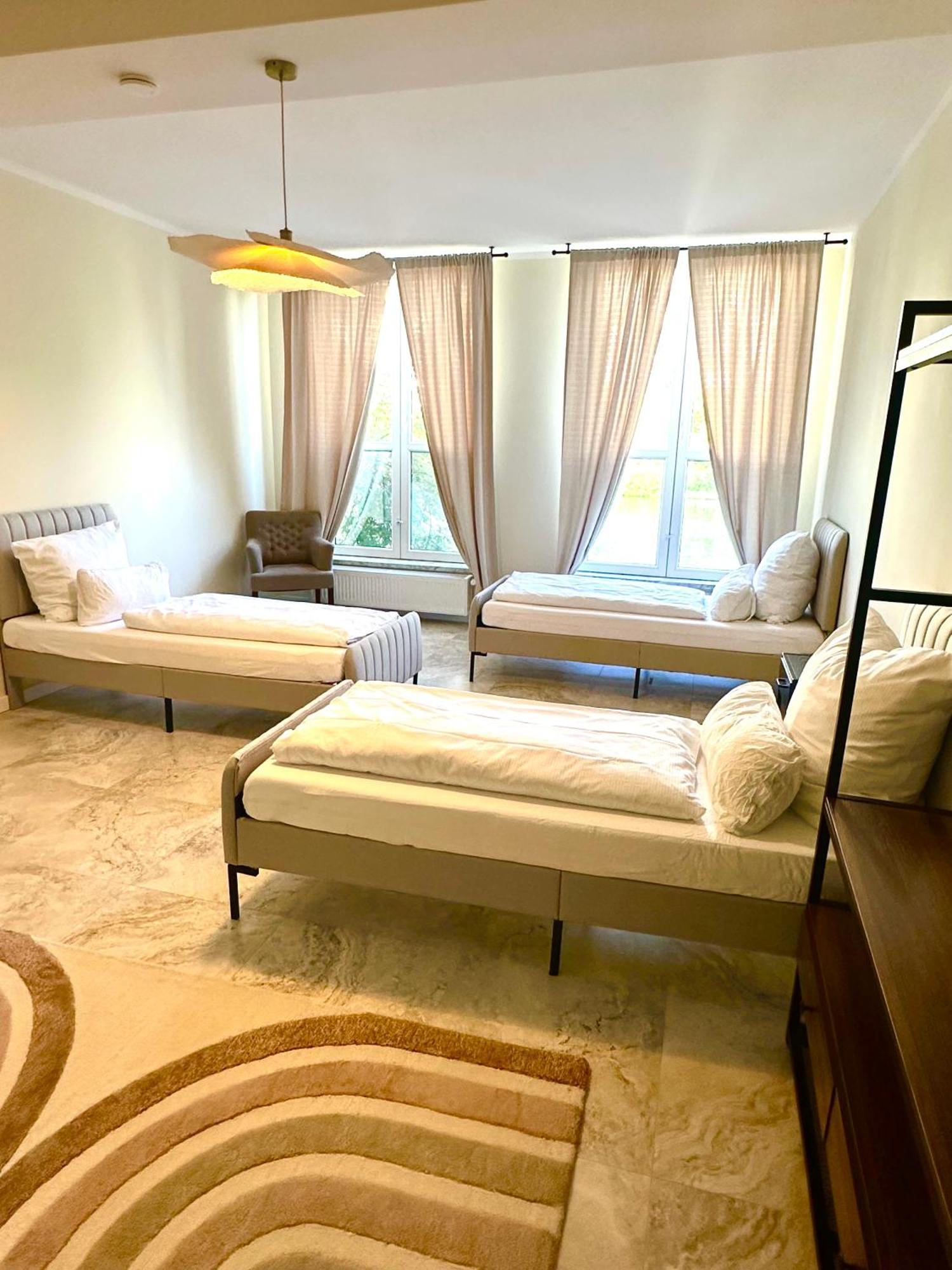Sanierte 5 Zimmer Luxus Standard Apartment Auf 350Qm ハンブルク エクステリア 写真