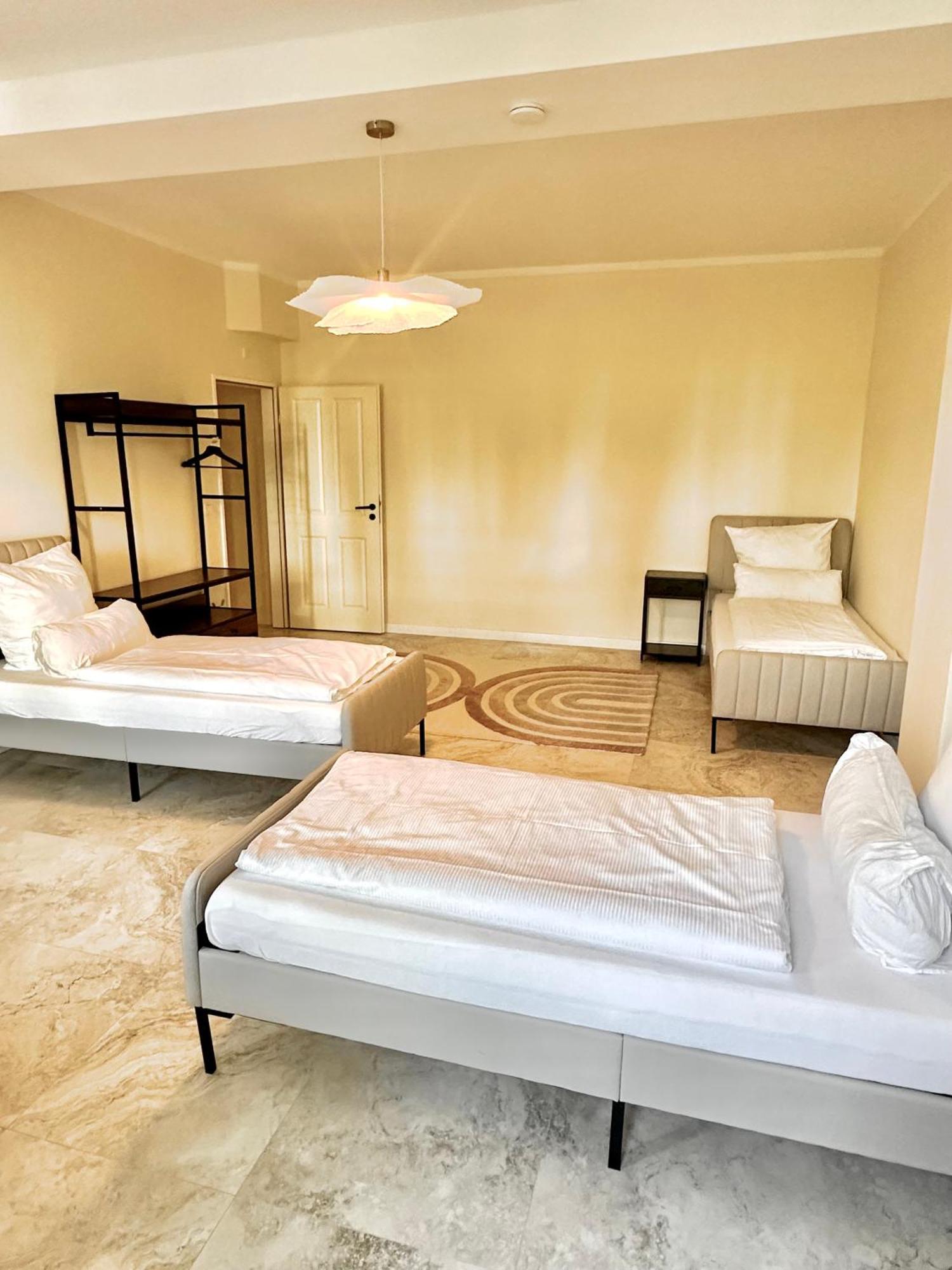 Sanierte 5 Zimmer Luxus Standard Apartment Auf 350Qm ハンブルク エクステリア 写真